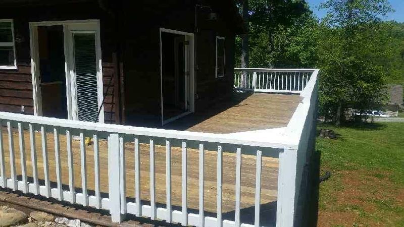 108 Cooper View Ln, Jacksboro, TN 37757