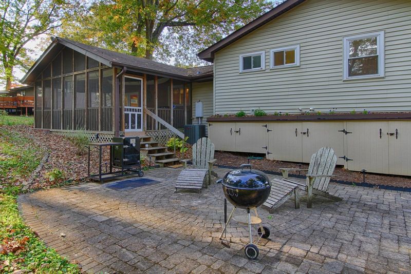 108 Cumberland View Dr, Oak Ridge, TN 37830