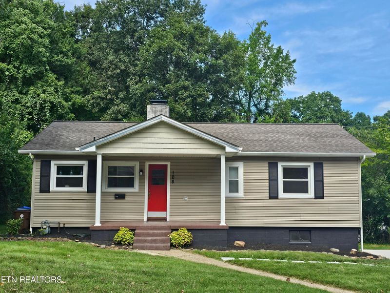 108 Decatur Rd, Oak Ridge, TN 37830