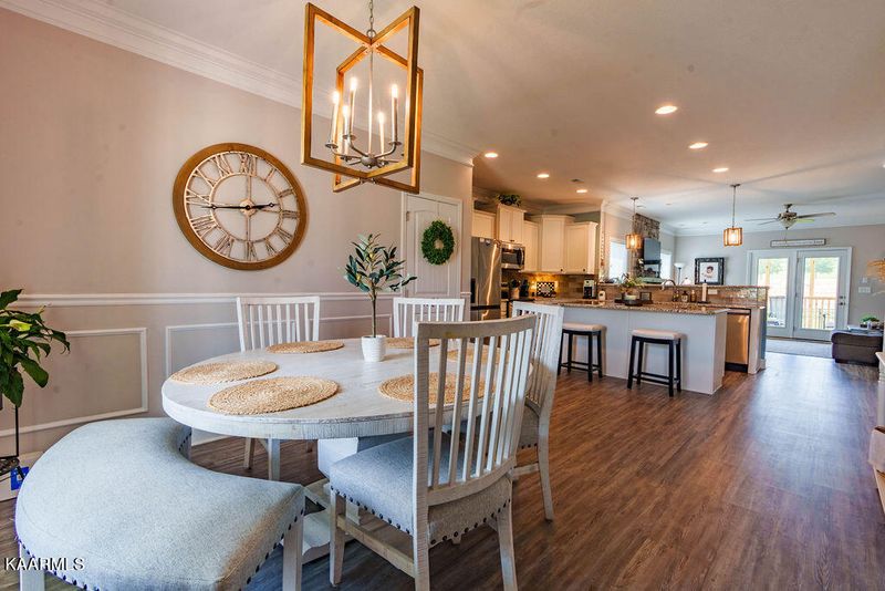 108 Deerberry Ln, Oak Ridge, TN 37830
