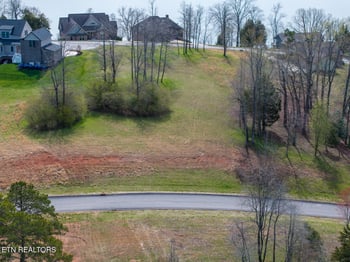 108 Docks Of The Bay Dr, Harriman, TN 37748