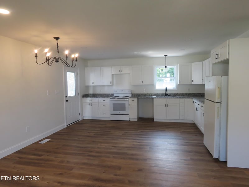 108 E Arrowwood Rd, Oak Ridge, TN 37830