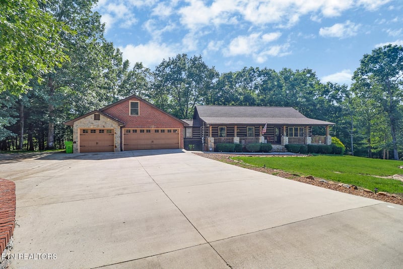108 Grace Ln, Crossville, TN 38555