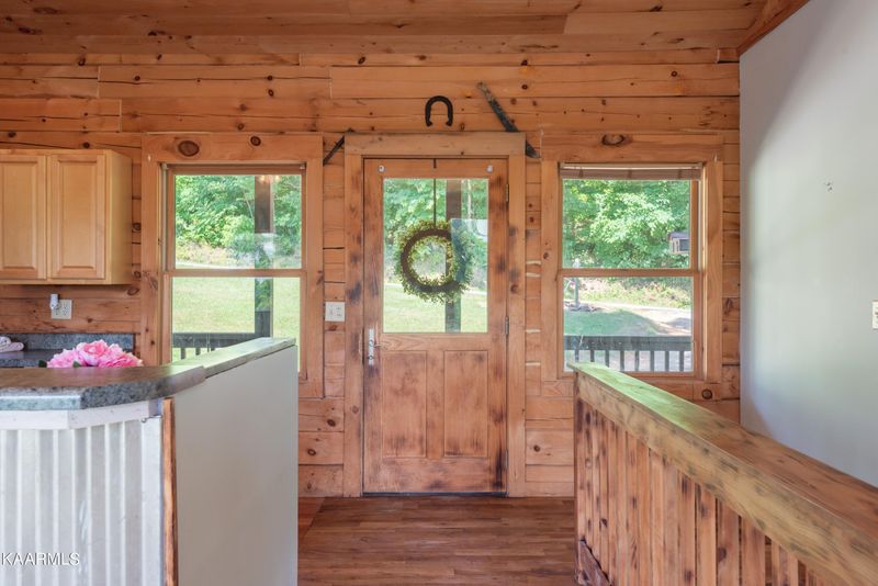 108 Gregory Ln, Maynardville, TN 37807