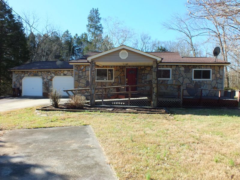 108 Houston Ave, Oak Ridge, TN 37830