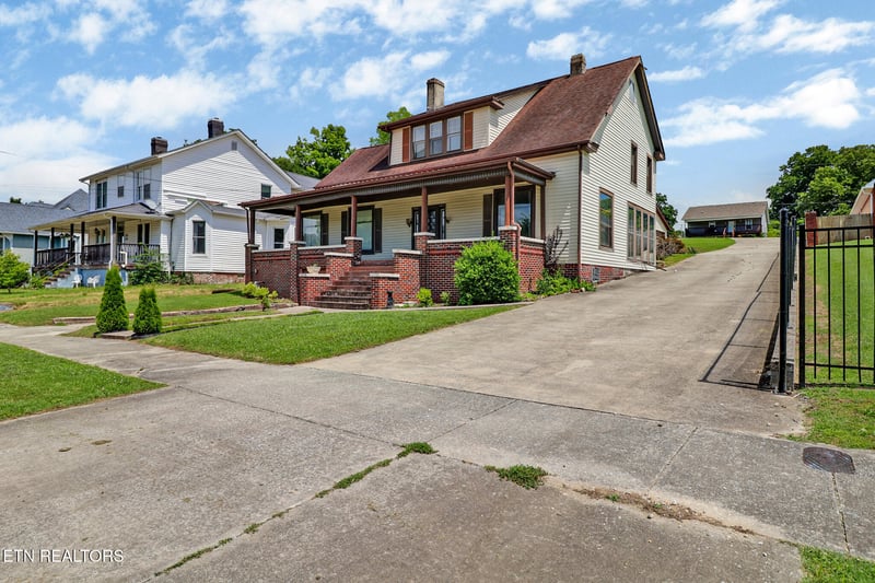 108 N Kingston Ave, Rockwood, TN 37854