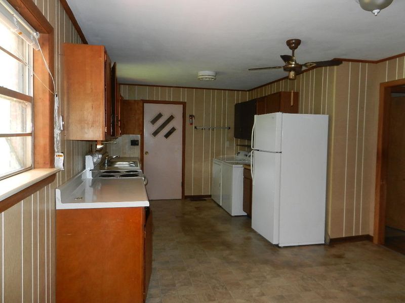 108 New Midway Rd, Kingston, TN 37763