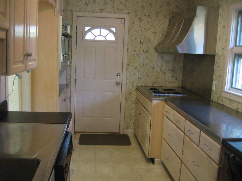108 Norman Ln, Oak Ridge, TN 37830