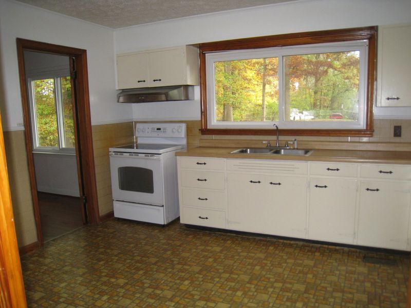 108 Oak Ln, Kingston, TN 37763