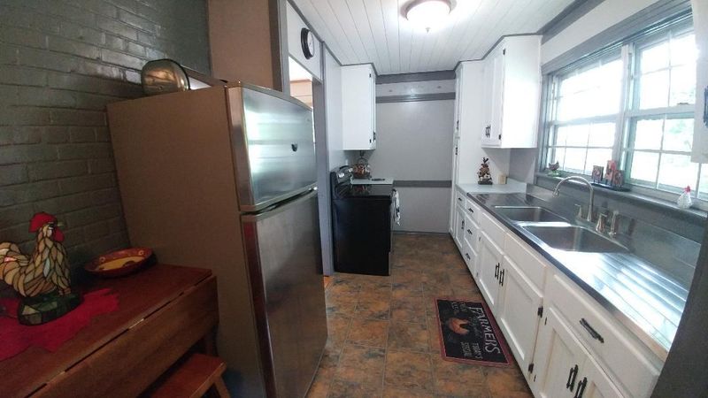 108 Orange Ln, Oak Ridge, TN 37830