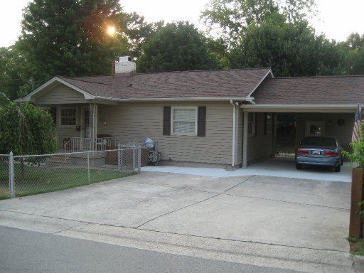 108 Pacific Rd, Oak Ridge, TN 37830