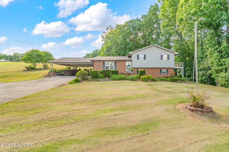 108 Pattie Gap Rd, Philadelphia, TN 37846