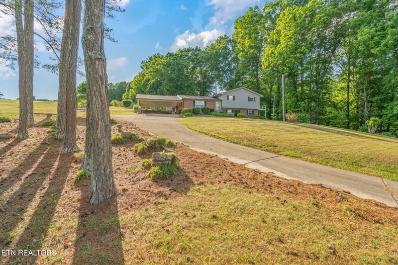 108 Pattie Gap Rd, Philadelphia, TN 37846