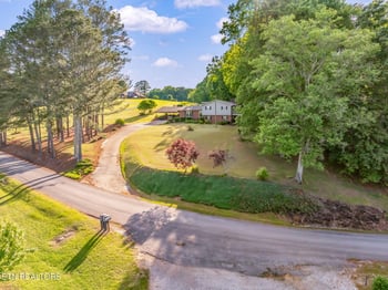 108 Pattie Gap Rd, Philadelphia, TN 37846