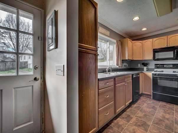 108 Powell Rd, Oak Ridge, TN 37830