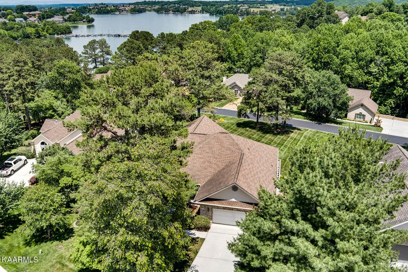 108 Quapaw Cir, Loudon, TN 37774