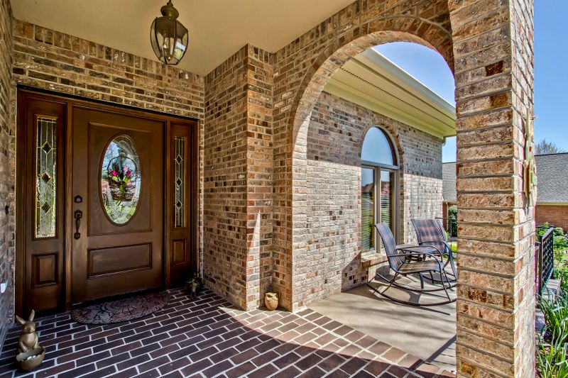 108 Tooweka Cir, Loudon, TN 37774