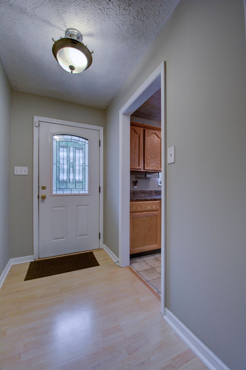 108 W Magnolia Ln, Oak Ridge, TN 37830