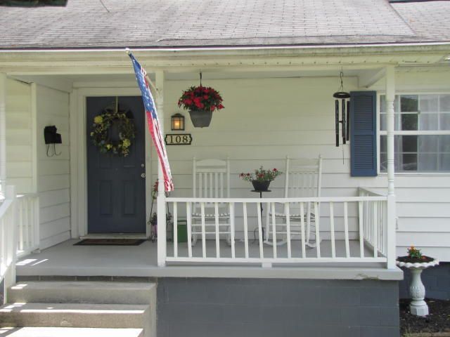 108 W Newcomb Rd, Oak Ridge, TN 37830