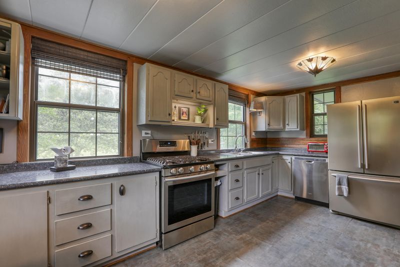 108 W Norris Rd, Norris, TN 37828