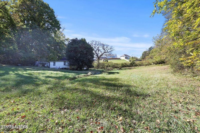 10808 Sam Lee Rd, Knoxville, TN 37932
