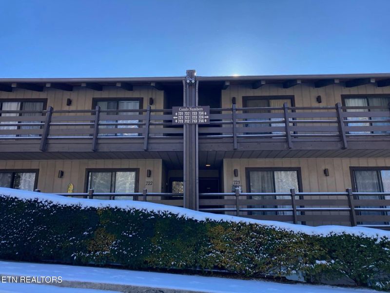 1081 Cove Rd #732, Sevierville, TN 37876