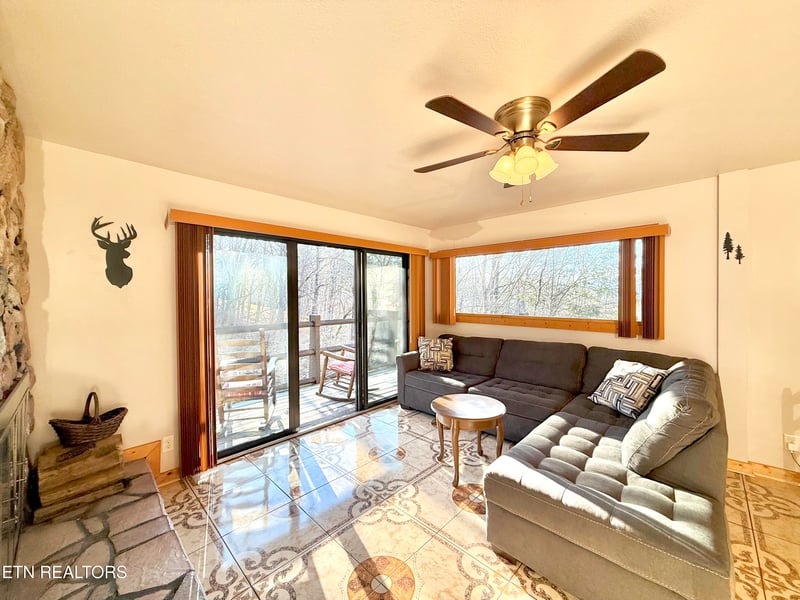 1081 Cove Rd #914, Sevierville, TN 37876