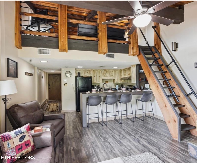 1081 Cove Rd #APT 534, Sevierville, TN 37876