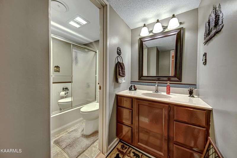 1081 Cove Rd #APT 722, Sevierville, TN 37876