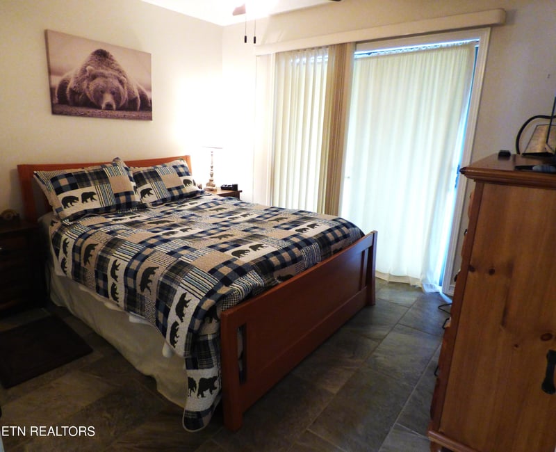 1081 Cove Rd #APT 821, Sevierville, TN 37876