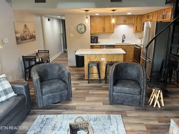 1081 Cove Rd #APT 834, Sevierville, TN 37876
