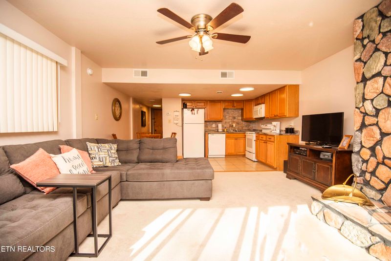1081 Cove Rd #APT 914, Sevierville, TN 37876
