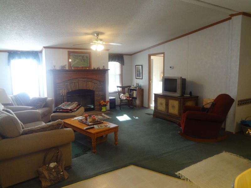1081 Laurel Bluff Rd, Kingston, TN 37763