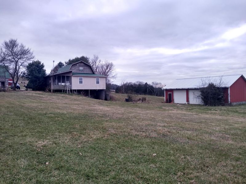 10820 Roberson Springs Rd, Loudon, TN 37774