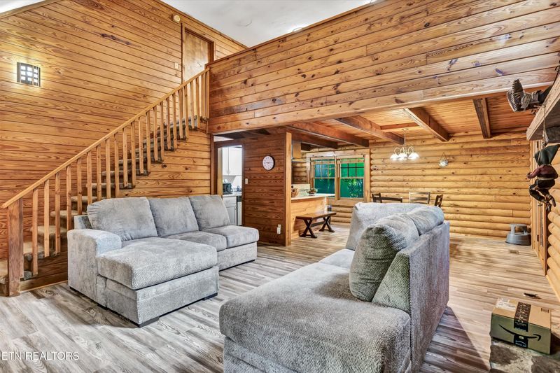 10828 Carmichael Rd, Knoxville, TN 37932
