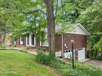 10829 Sonja Dr, Knoxville, TN 37934
