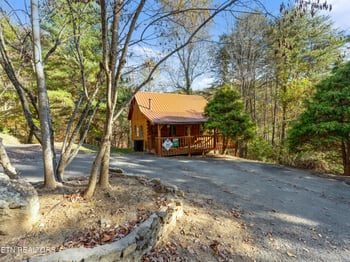 1083 Bryan View Rd, Sevierville, TN 37862