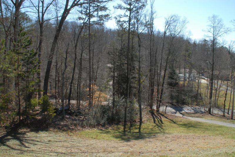 10831 Carmichael Rd, Knoxville, TN 37932