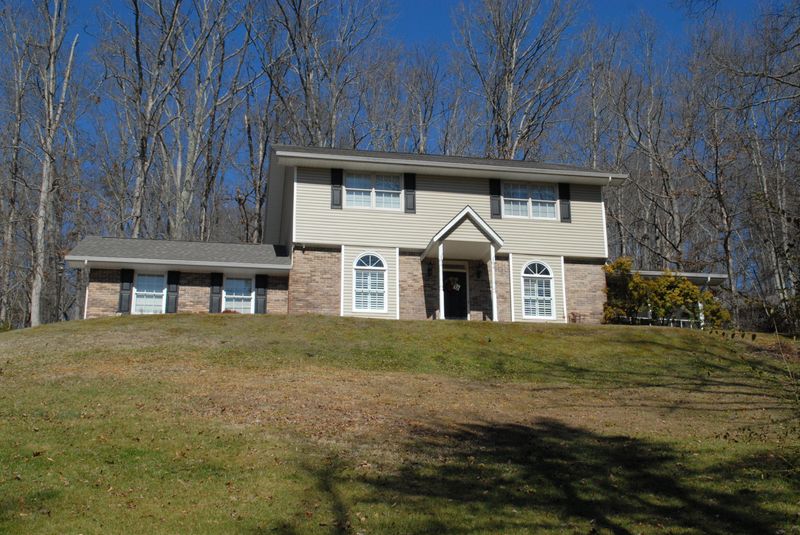 10831 Carmichael Rd, Knoxville, TN 37932