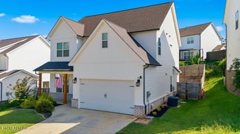 10841 Snowfall Ln, Knoxville, TN 37931