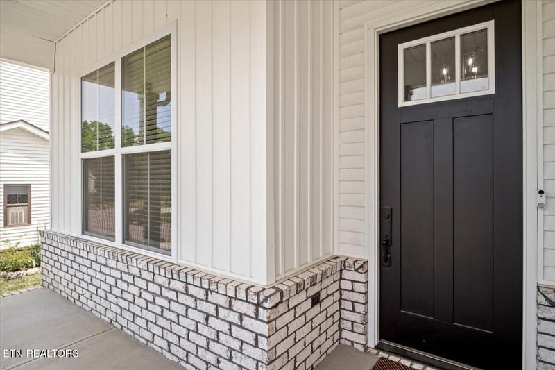 10841 Snowfall Ln, Knoxville, TN 37931