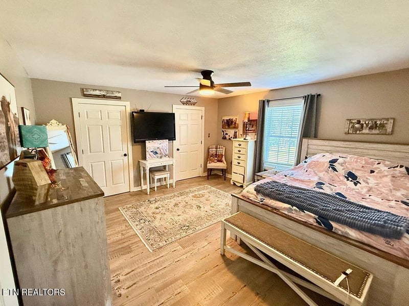 10845 Richland Rd, Mascot, TN 37806