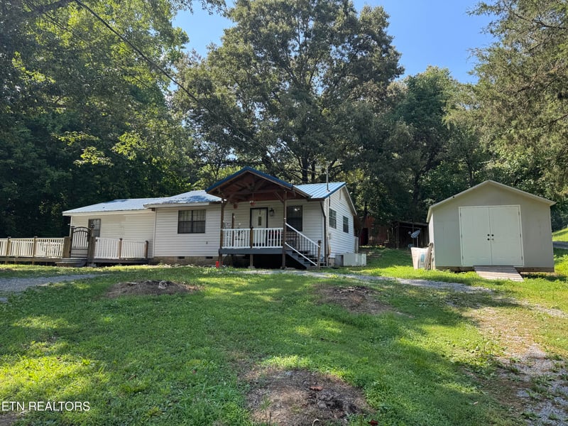 1085 Obes Branch Rd, Sevierville, TN 37876
