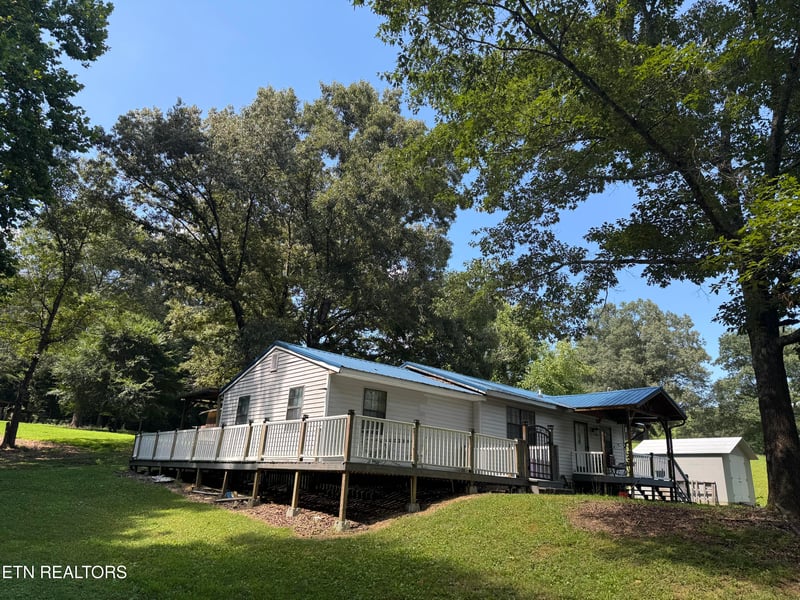 1085 Obes Branch Rd, Sevierville, TN 37876