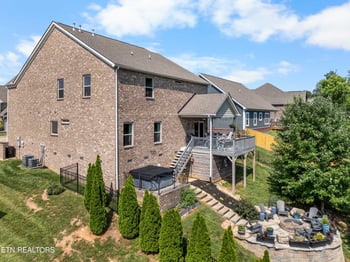 10850 Hunters Knoll Ln, Knoxville, TN 37932