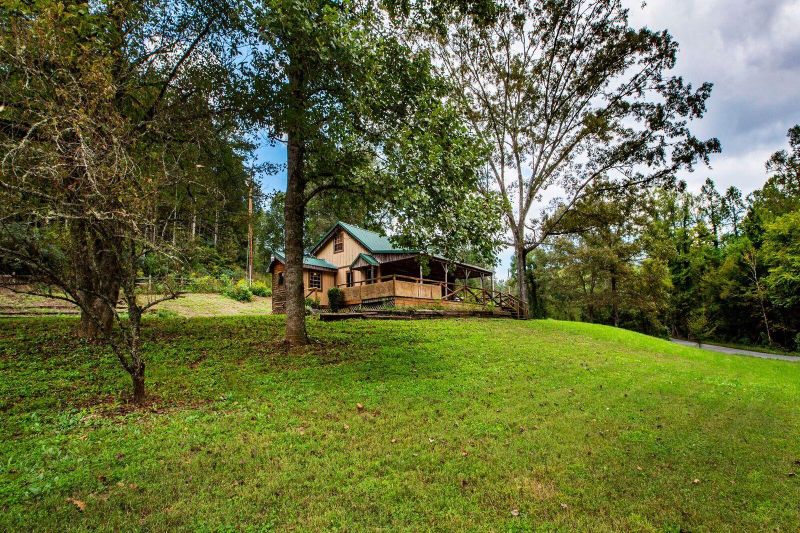 1086 Sencebaugh Dr, Sevierville, TN 37876