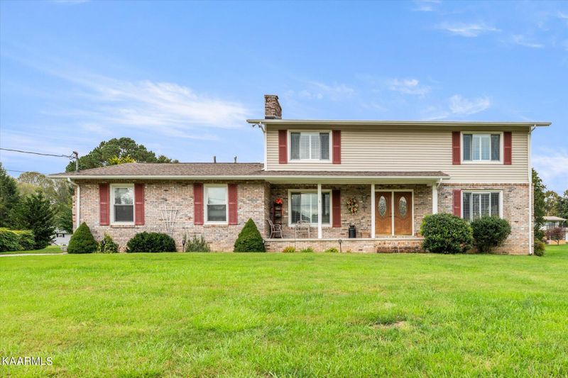 109 Antioch Dr, Oak Ridge, TN 37830