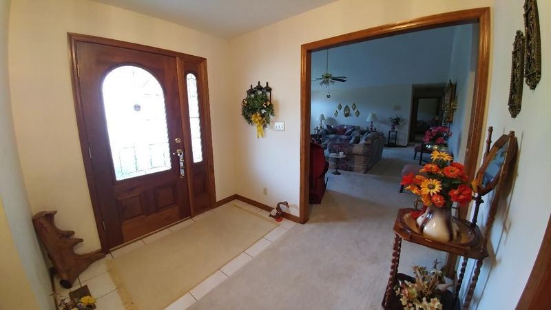 109 Apple Tree Dr, Clinton, TN 37716