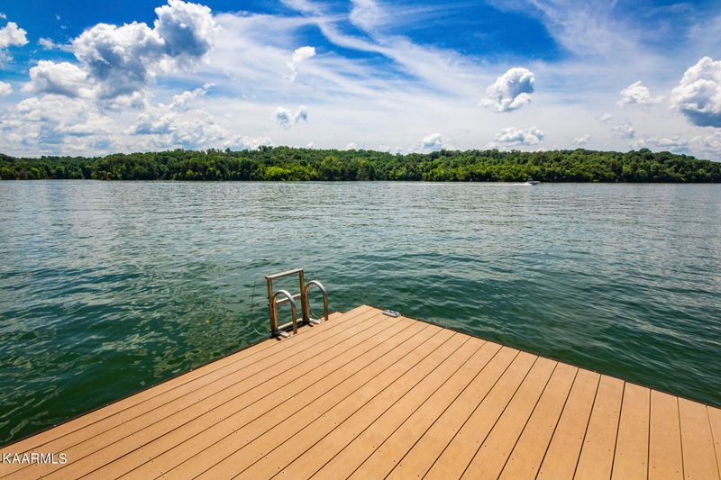 109 Big Water Dr, Vonore, TN 37885