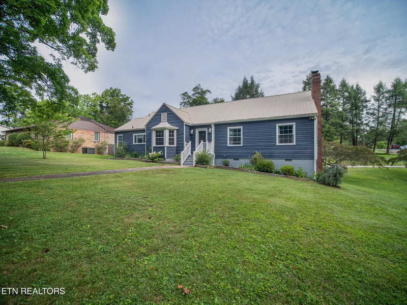109 Bona Rd, Knoxville, TN 37914